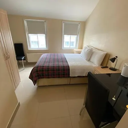 Studio To Let In Covent Garden With Kitchen London Exterior foto
