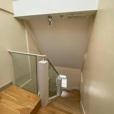 Studio To Let In Covent Garden With Kitchen London Exterior foto