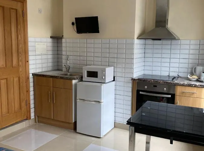 Studio To Let In Covent Garden With Kitchen